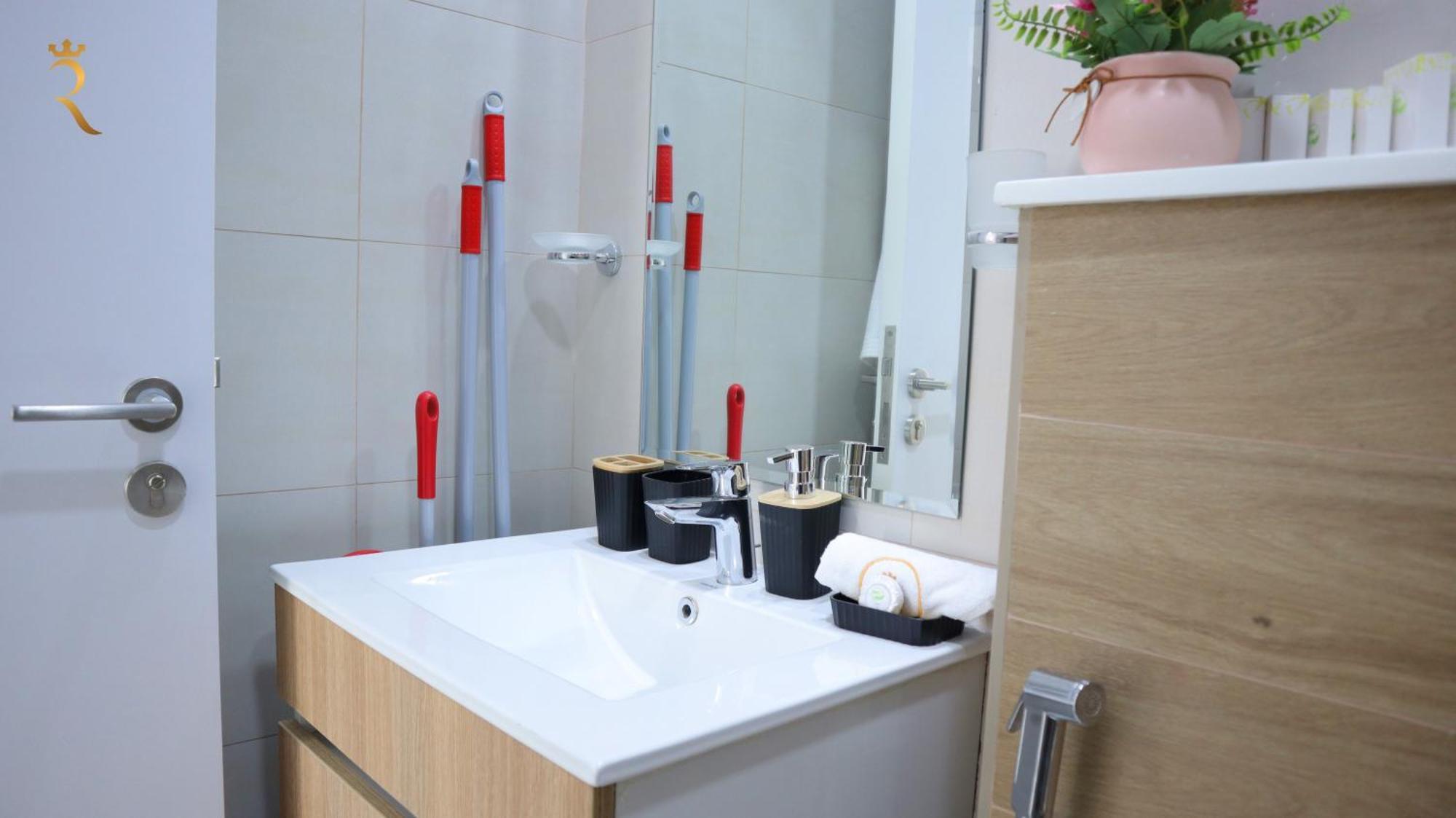 Apartment Modern 1br Masdar *